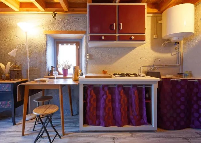 Hébergement de vacances Maisonnette Cocooning, Ancien Four à Pain